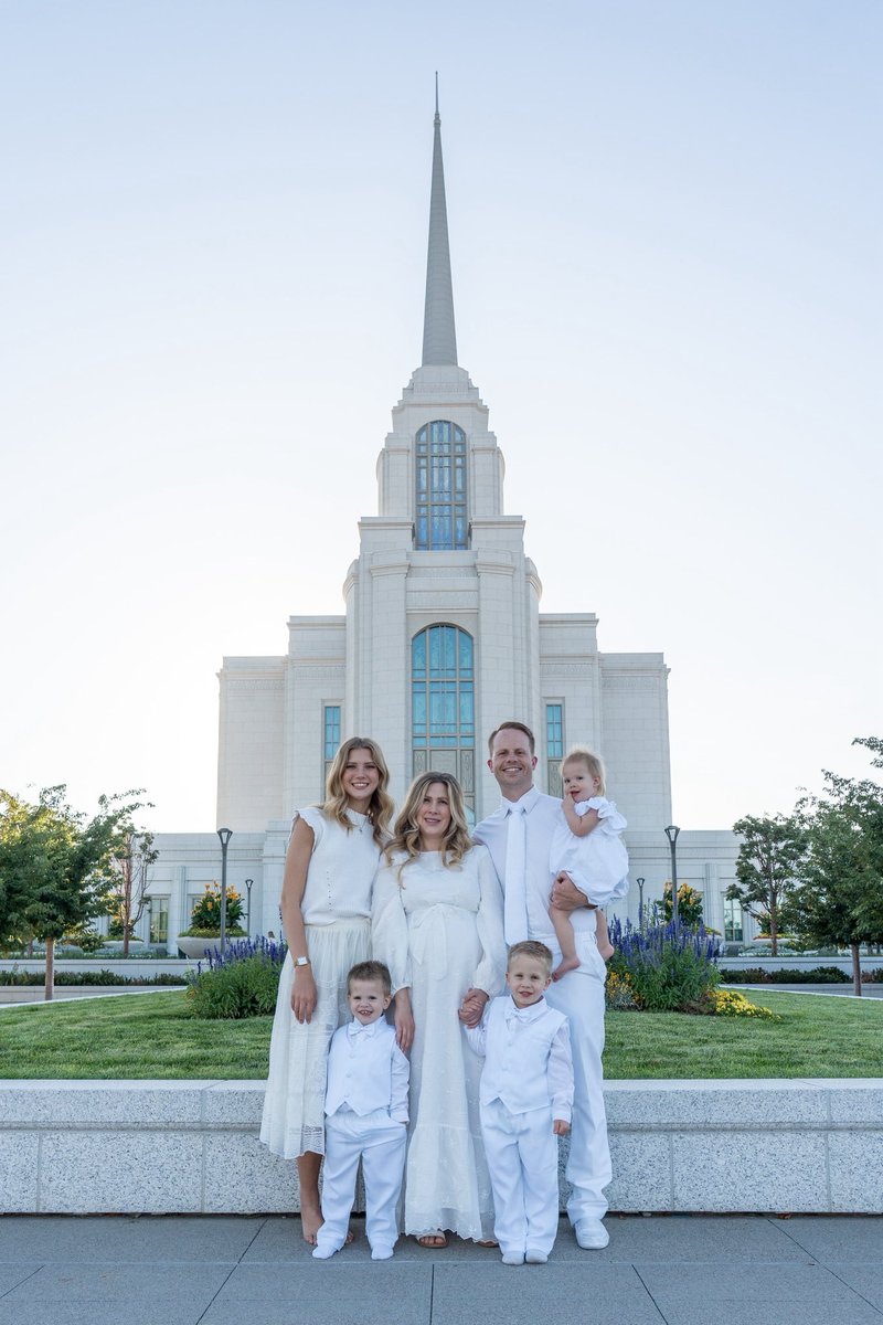 VoteTrevorLee's tweet image. On Tuesday, our family was sealed together for time and all eternity in the sacred house of the Lord—a truly unforgettable and profound event that fills my heart with boundless love and joy. Being united with my precious family in this divine covenant is the most meaningful…