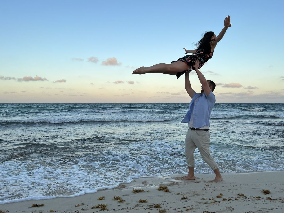 Weekly Reflections - The Healing Power of Music and Connection - mailchi.mp/landingstrong.…