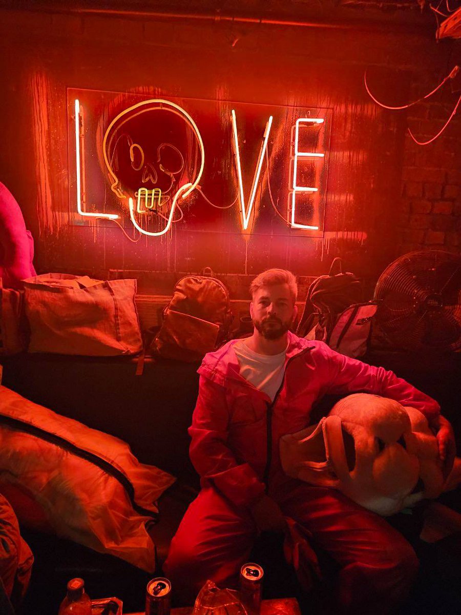 the_VETEMANS's tweet image. Маша Мирова - Маяковский 

#1AC #focuspuller 🎥✨