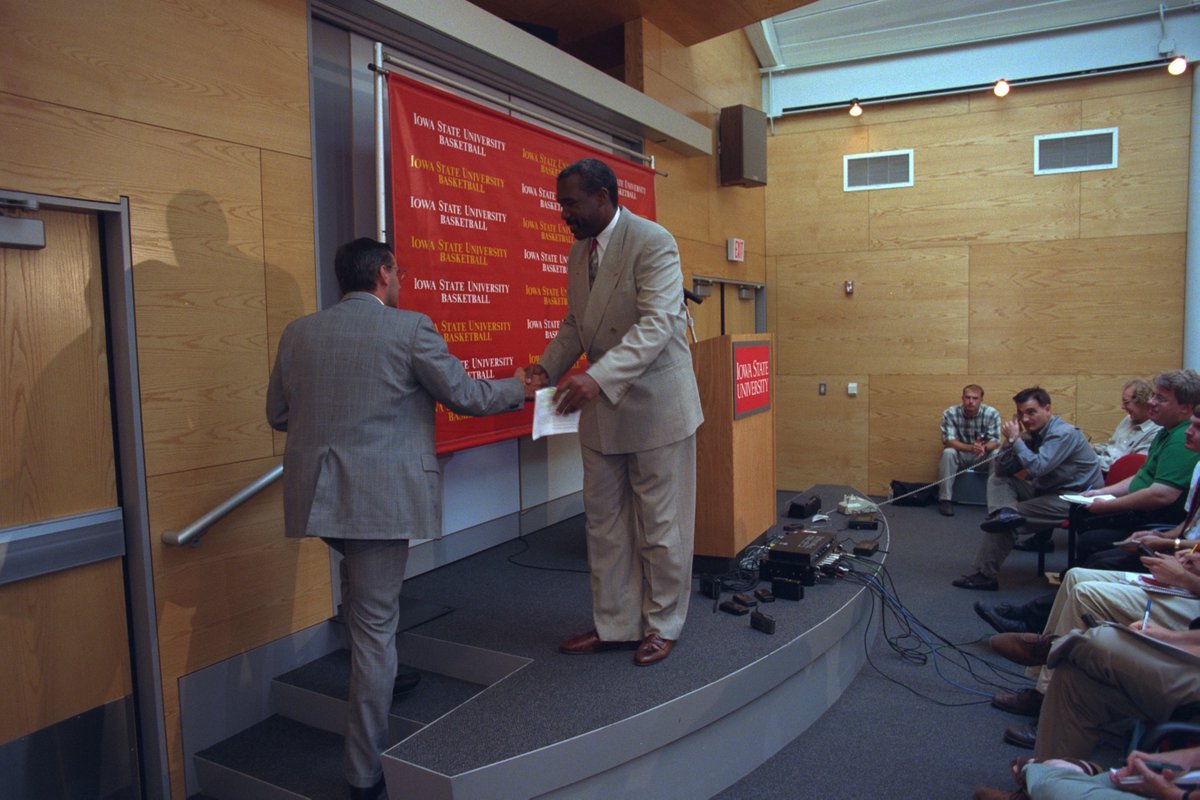 Iowa State Athletics Director Gene Smith introduces Iowa State head men's basketball coach Larry Eustachy in 1998. 
#FlashbackFriday #CyclONEnation