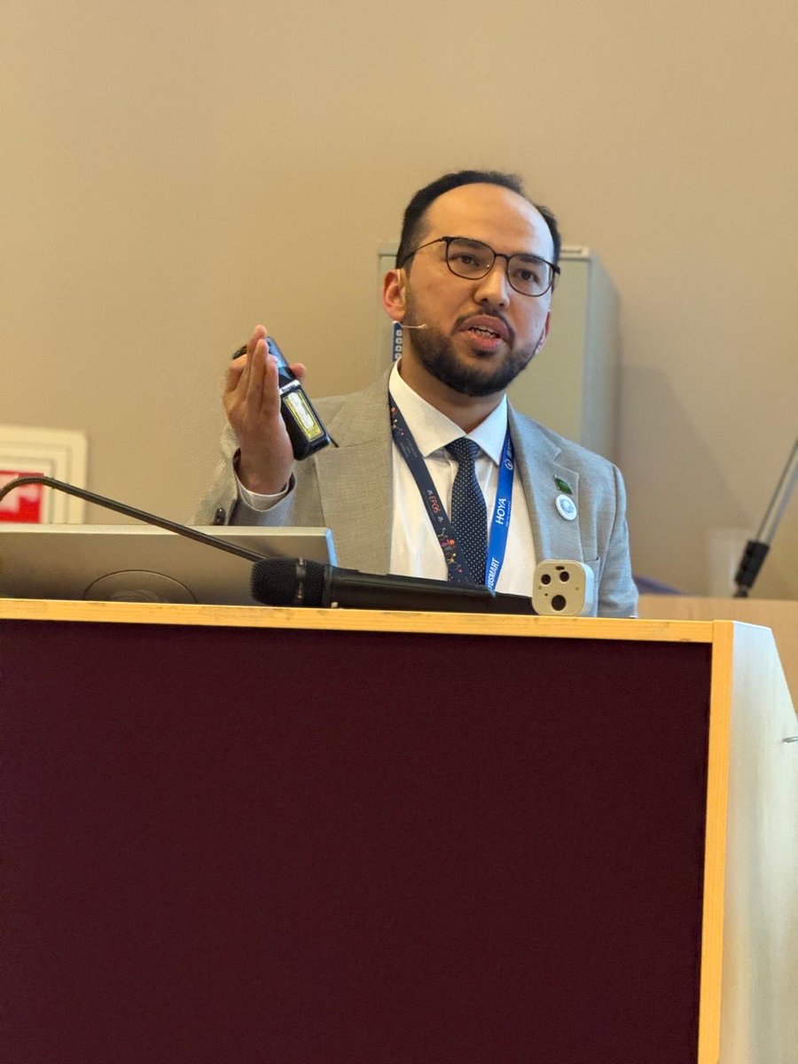 DrAbdullahK's tweet image. سعدت بالتحدث عن الورم الأرومي الشبكي (ريتنوبلاستوما) في المؤتمر الأوروبي لطب عيون الأطفال.

ومواكبة آخر التطورات في المجتمع الطبي الدولي ، ومشاركتهم الخبرات التي نراها في #مستشفى_الملك_خالد_التخصصي_للعيون #EPOS #KKESHRC