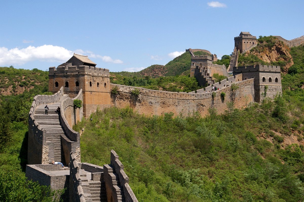 SinoLityoutube's tweet image. I will be streaming in at 8:30 pm (UK time) with @RupertAugust   to discuss &quot;Parallel Powers:  European Kingship/Chinese Emperorship and their legacies in stone.&quot;
Join us here. 
youtube.com/live/jL6ttNacX…