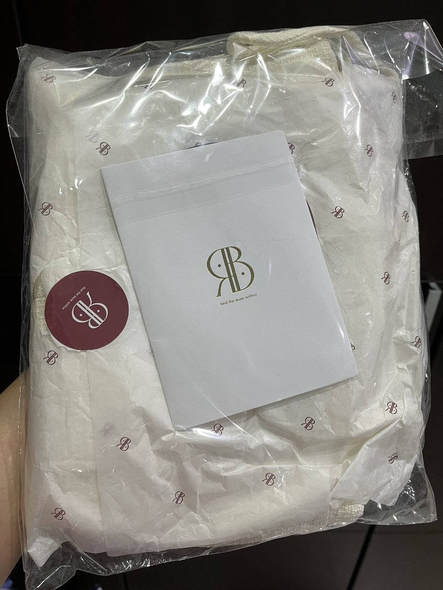 _juniper27's tweet photo. ส่งต่อ olivia top จาก red bean size S 
อก 84 cm เอว 66 cm ค่ะ
ลองใส่ครั้งเดียวค่ะ 700 บาทรวมส่ง (จาก1590) ขอดูรูปเพิ่มเติม dm เลยค่ะ

#เสื้อผ้ามือสอง #ส่งต่อเสื้อผ้า 
 #ส่งต่อเสื้อผ้ามือสอง #เสื้อผ้าเวียดนาม https://t.co/6iB8VRZLlQ