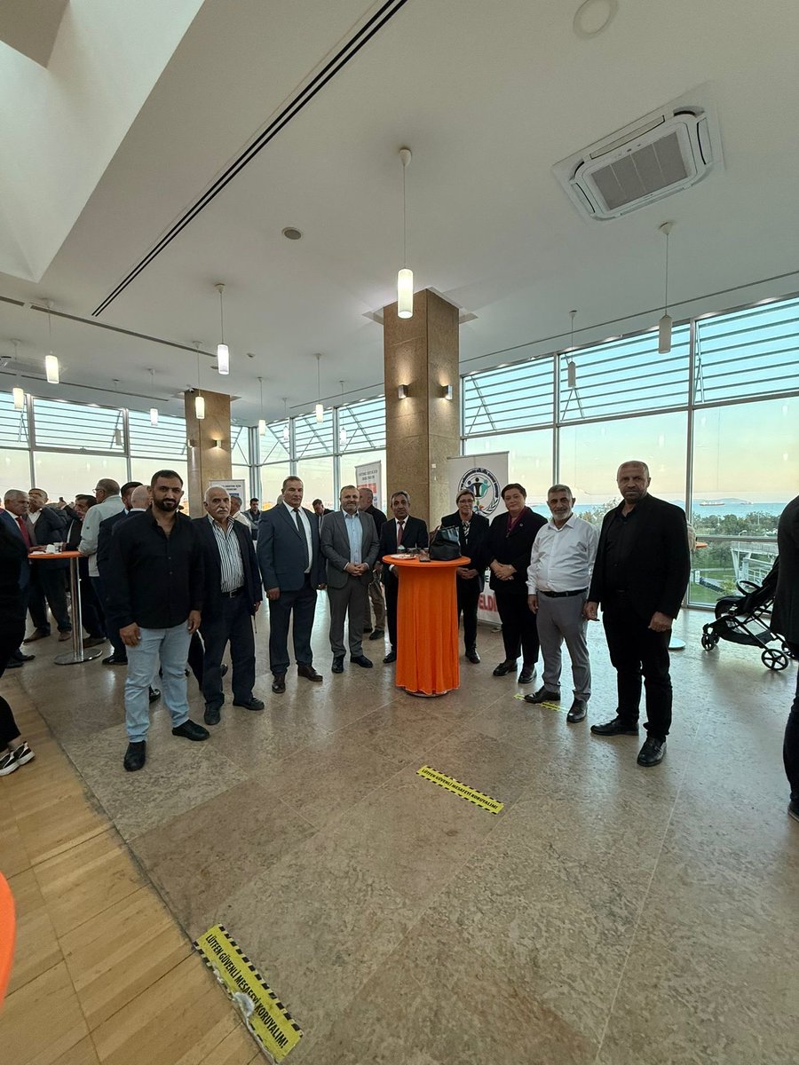 📍 Kazlıçeşme Akdeniz Salonu 

Doğu ve Güneydoğu Kültür Sanat Derneği'nin düzenlemiş olduğu sıra gecesi ve Halil El Eğitime destek kitap imza programına katılım sağladık.