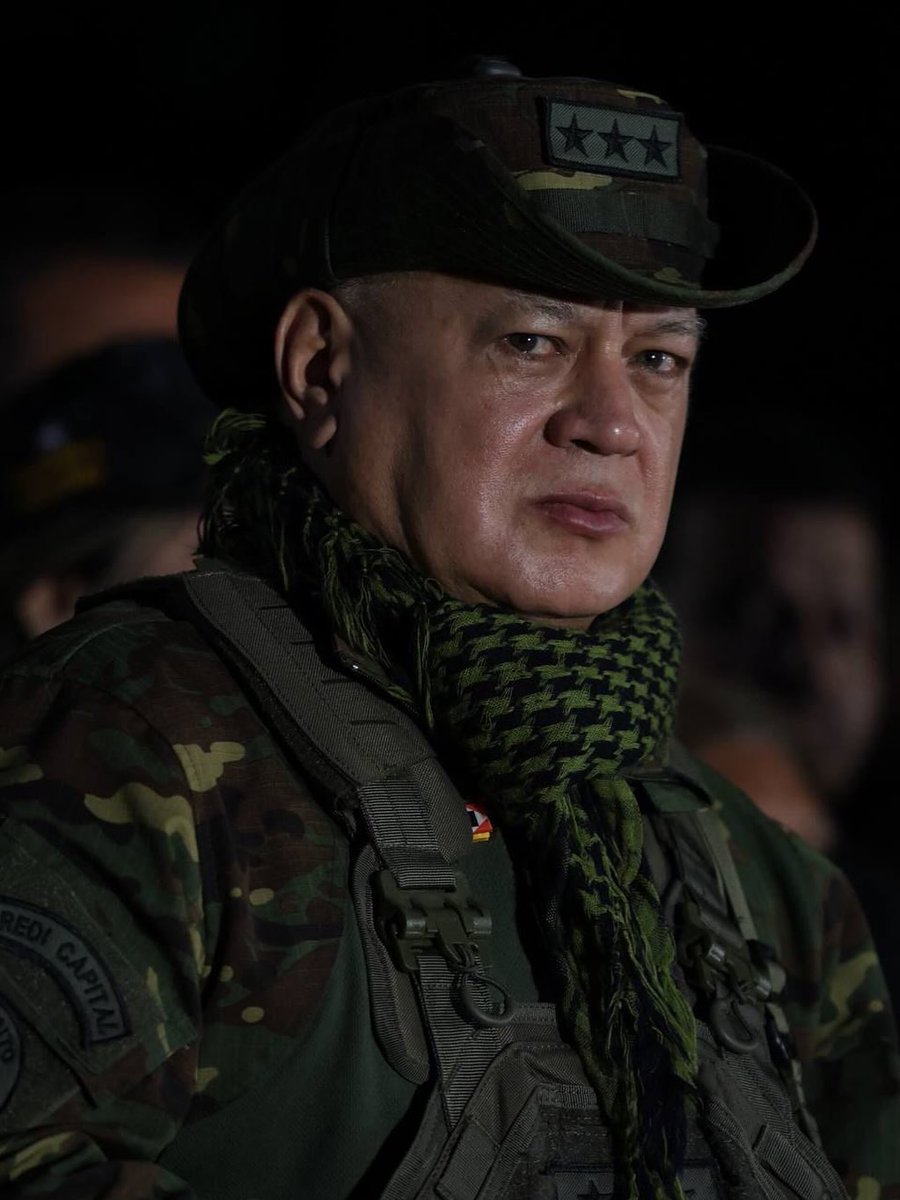 rouseebonnys's tweet image. ¡La Patria se defiende con amor, unión y conciencia!
Desde #Aragua, el pueblo, la milicia y los cuerpos de seguridad activan el Plan Independencia 200.
⚔️ ¡Fusión perfecta en defensa de Venezuela! 💪