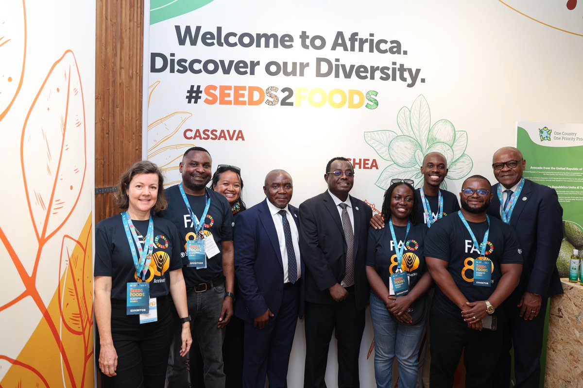 👑 His Majesty King Letsie III of #Lesotho 🇱🇸, together with <a href="/FAODG/">FAO Director-General QU Dongyu</a>, visited the <a href="/FAO/">Food and Agriculture Organization</a>🌍Africa Pavilion at the #FAO80 #Seeds2Foods Exhibition in Rome 🇮🇹.

🌾🥩🍠 <a href="/FAOAfrica/">FAO in Africa</a> is showcasing a wide range of African food products from across the continent.