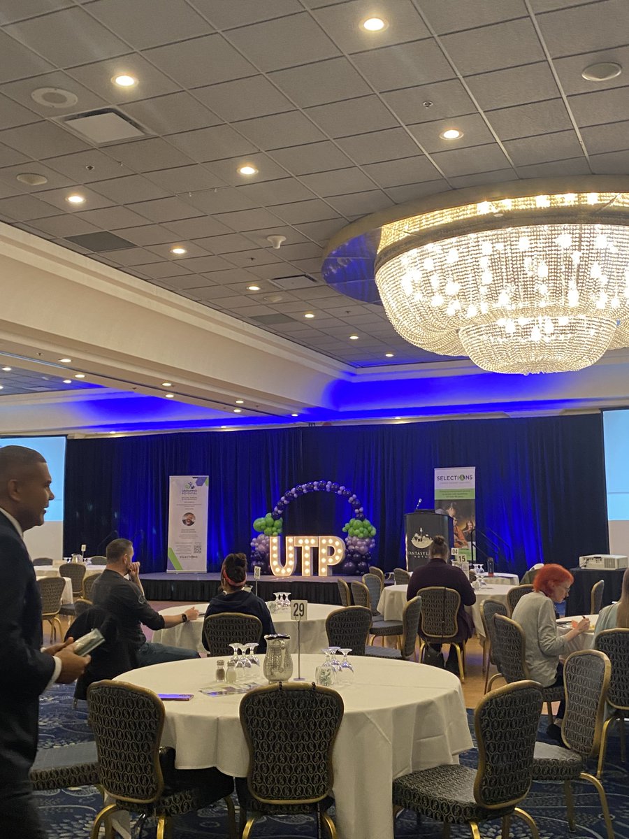 tradeslinkco's tweet photo. We had a great time at Selections Career’s #UntappedPotential Conference last week!
Got to reflect on how #leadership can reflect on the workplace. Thank you for inviting us to be part of such an amazing event!
#TradesLink #Enterprise #SkilledTrades #LeadershipDevelopment https://t.co/6aTMORDd1l