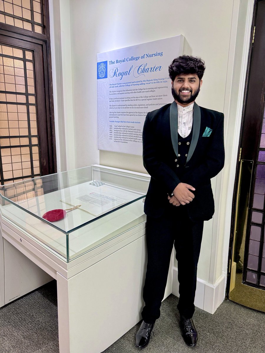 EarnestLamuel's tweet photo. 🌿 Today marks one year since I arrived in the UK — on World Mental Health Day.

A year of faith, growth &amp; grace. From leaving home in India to finding one in Swansea, every step taught me that healing begins with kindness — to others &amp; to ourselves. 🧡

#WorldMentalHealthDay https://t.co/qAIagqSnSe