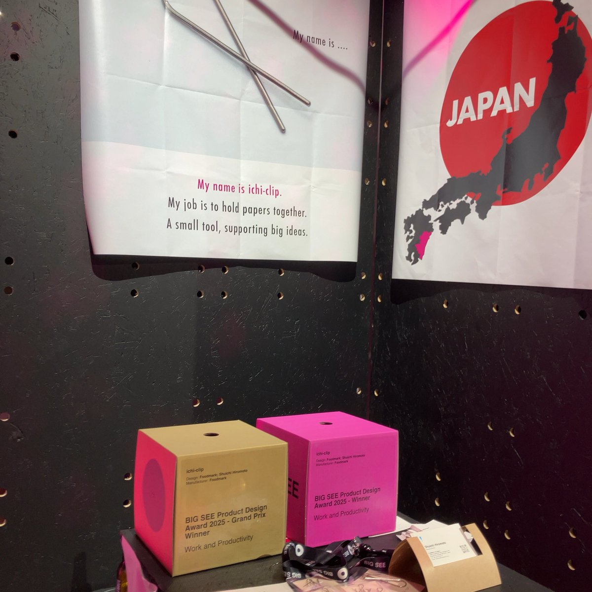 BIG SEE Product Design Award 2025
Work &amp; Productivity 部門
Grand Prix 受賞。

言葉にできないほど嬉しいです。

BIG SEE Product Design Award 2025
Work &amp; Productivity category
Grand Prix Winner.

Truly beyond words — quietly proud and deeply grateful.

#ichiclip #BIGSEE #GrandPrix