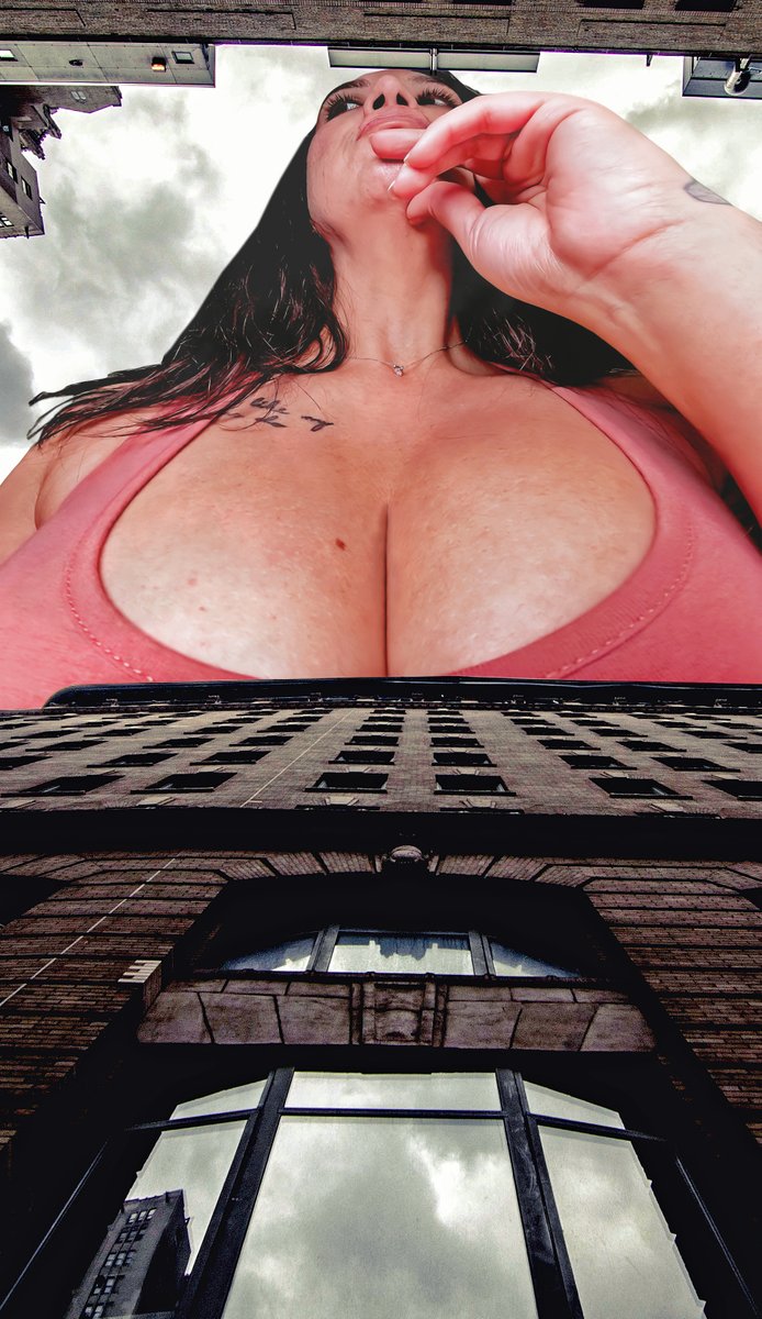 Beautiful Goddess <a href="/GiantessDrea/">Giantess Drea</a> making this skyscraper POV look so much better