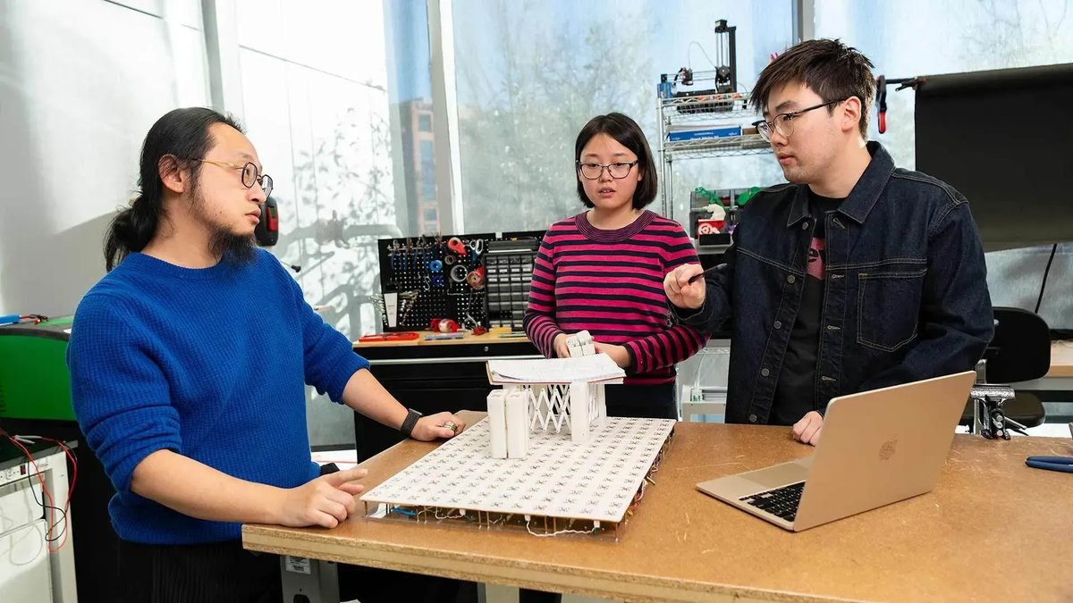 UMD Science (@umdscience) on Twitter photo #ScienceTerp researchers are developing AI tools to remove barriers for people with disabilities.
In #UMD's Small Artifacts (SMART) Lab, <a href="/umdcs/">UMD Department of Computer Science</a>' Huaishu Peng is working on technology that can assist sight-impaired people. today.umd.edu/spotlight-on-a… #AIMaryland #ScienceTerp researchers are developing AI tools to remove barriers for people with disabilities.
In #UMD's Small Artifacts (SMART) Lab, <a href="/umdcs/">UMD Department of Computer Science</a>' Huaishu Peng is working on technology that can assist sight-impaired people. today.umd.edu/spotlight-on-a… #AIMaryland