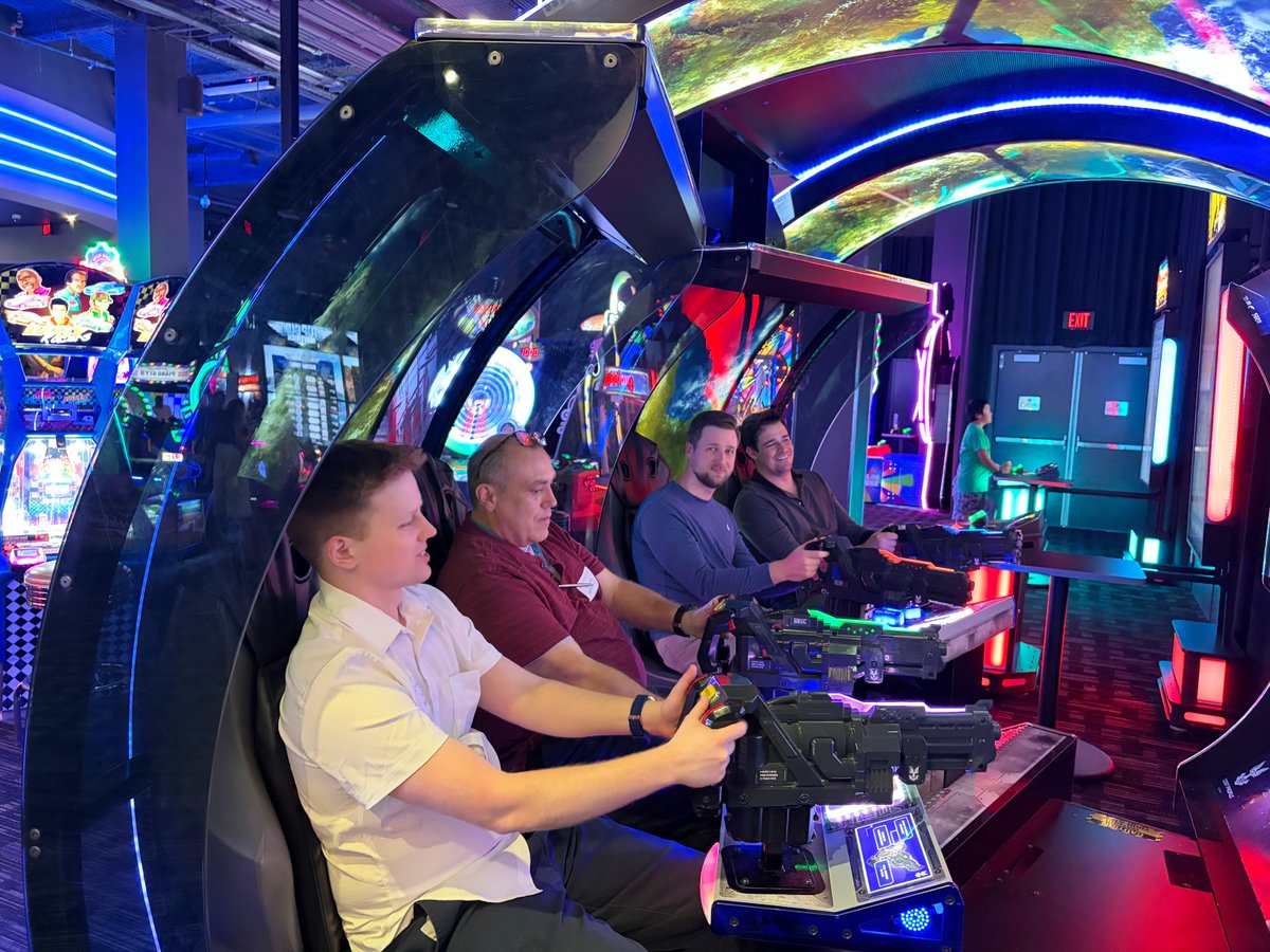 CommuteAir tweet media