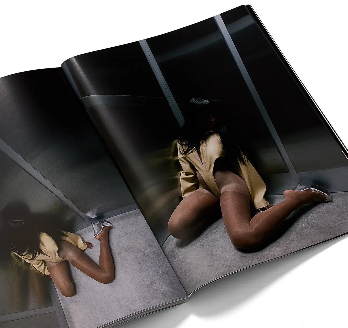 quenaissance's tweet image. SO FAB.