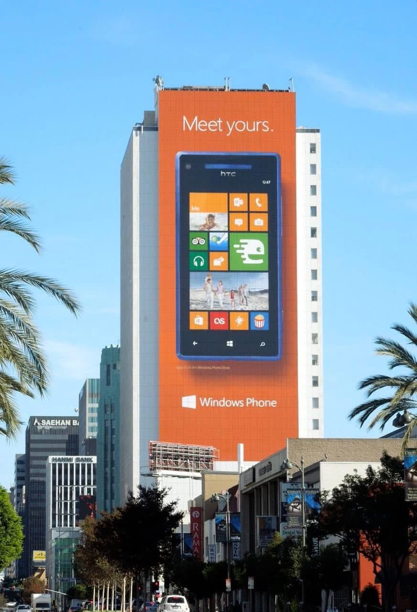 ComputerLove_'s tweet image. Billboard ads for Windows Phone 8, 2012.