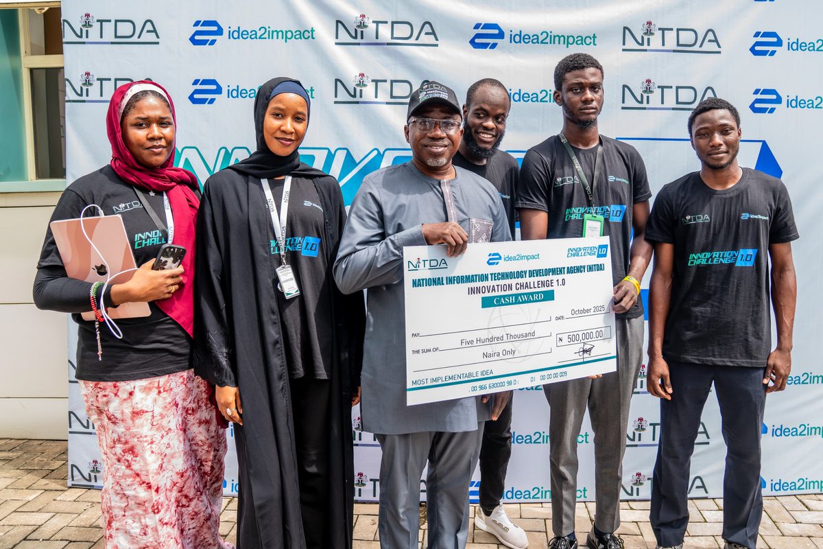 NITDANigeria's tweet image. The National Information Technology Development Agency (NITDA) today transformed its headquarters in Abuja into a hub of creativity and excitement as it hosted the Grand Finale of the NITDA Innovation Challenge 1.0, also known as the Innovation Fair. 

The event brought together…