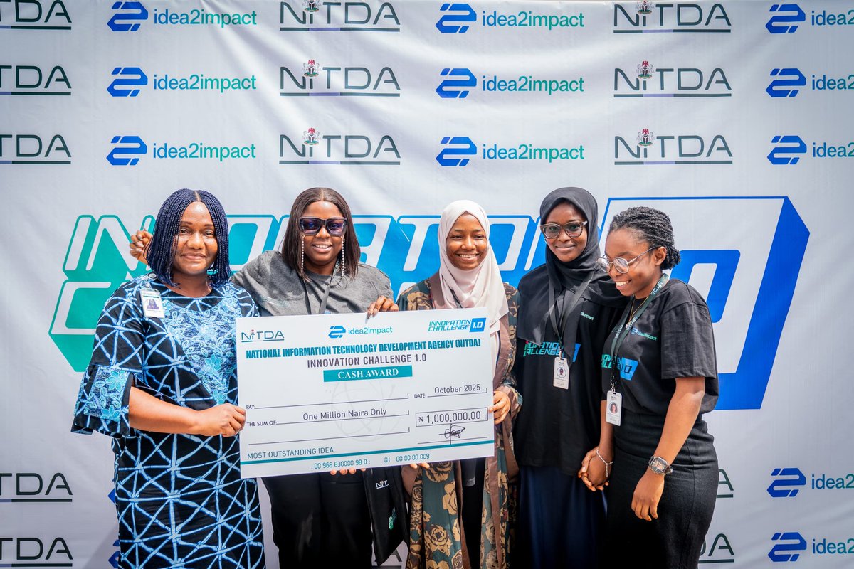 NITDANigeria's tweet image. The National Information Technology Development Agency (NITDA) today transformed its headquarters in Abuja into a hub of creativity and excitement as it hosted the Grand Finale of the NITDA Innovation Challenge 1.0, also known as the Innovation Fair. 

The event brought together…