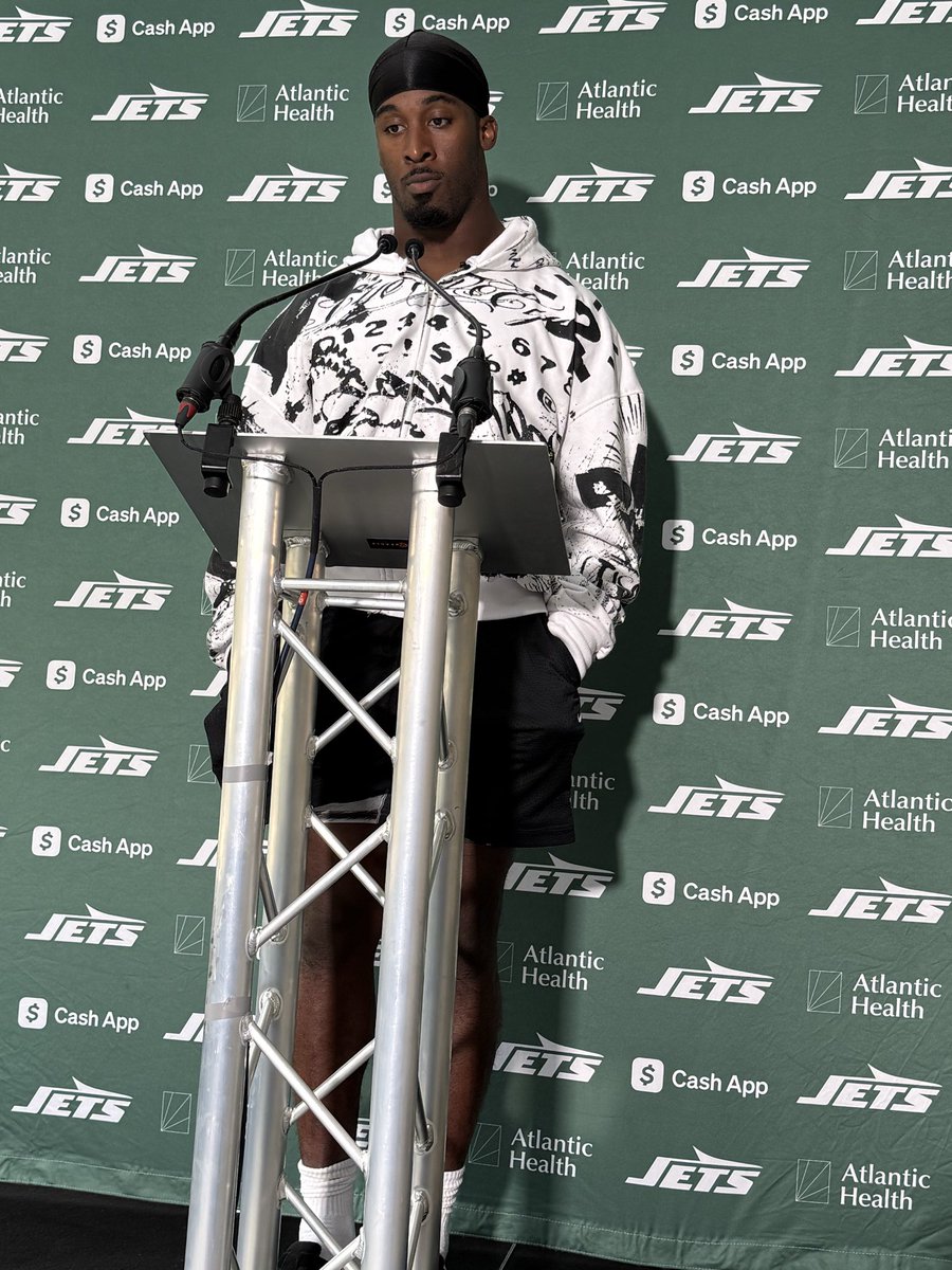 Great to chat and hear from <a href="/BreeceH/">Breece Hall</a> today. 5 months of Rumours, will he still be a Jet?