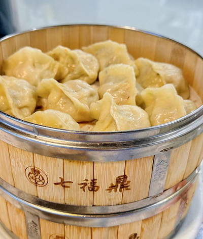 MVBuzz92692's tweet photo. Discover the art of the fold at Mission Viejo's Seven Folding Dumpling House and dive into handcrafted Asian comfort food, including xiao long bao, shu mai and noodles. - https://t.co/3lW8LQHv3z #missionviejolife https://t.co/qdklkEFAMy