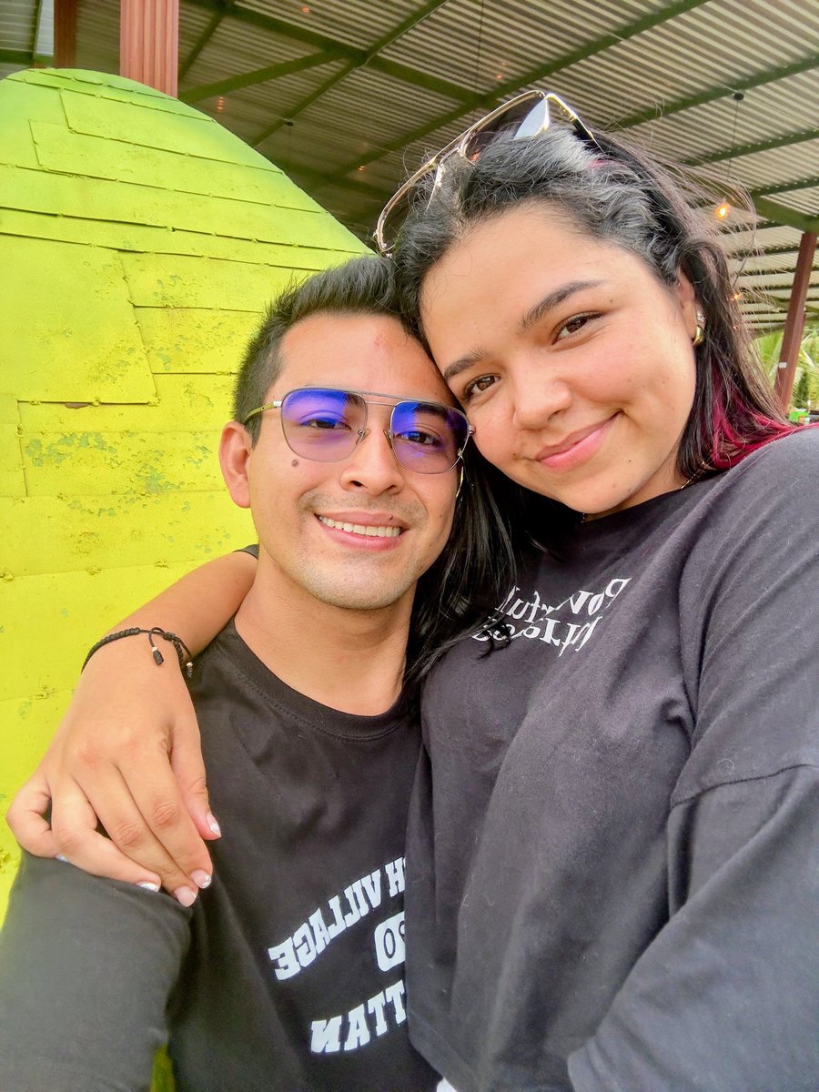Alex González tweet media