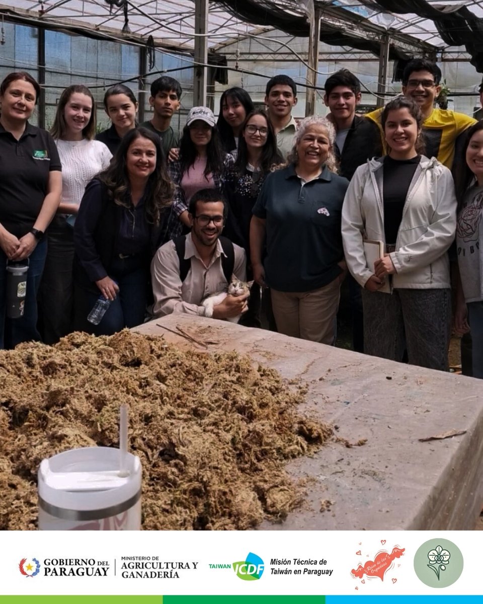 𝐕𝐢𝐬𝐢𝐭𝐚 𝐝𝐞 𝐄𝐬𝐭𝐮𝐝𝐢𝐚𝐧𝐭𝐞𝐬 𝐞𝐧 𝐞𝐥 𝐂𝐞𝐧𝐭𝐫𝐨 𝐎𝐫𝐪𝐮í𝐝𝐚𝐫𝐢𝐨 - 𝐂𝐚𝐚𝐜𝐮𝐩𝐞 🌸💚
El día de hoy, estudiantes de la carrera de Agronomía de la Universidad Nacional de Asunción (UNA) realizaron una visita técnica y jornada de capacitación
