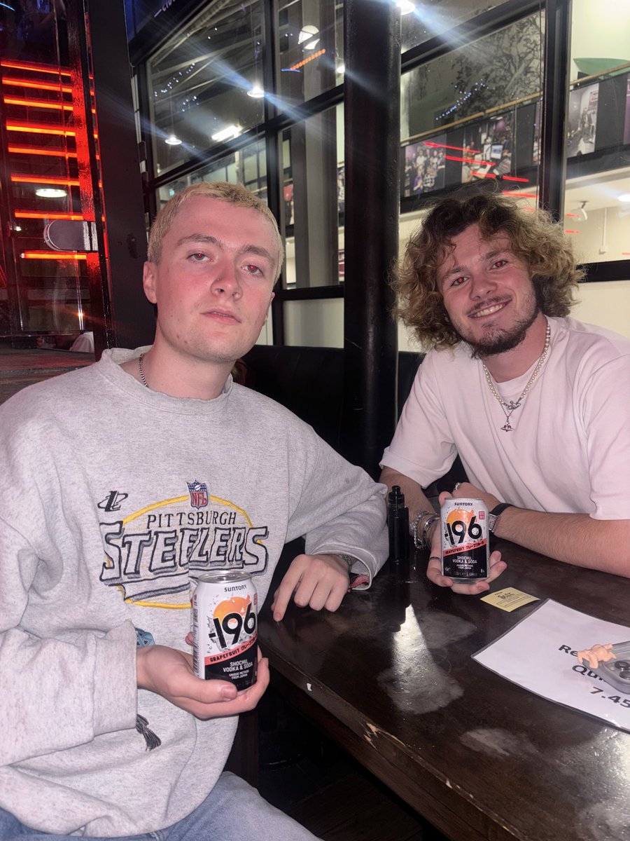 SultGalway's tweet image. Thanks to everyone who came to SpeedQuizzing last night , full house again 🏠 It’s on every Thursday from 8pm, limited seating! 🧡
And thanks to 196 for sponsoring with their delicious new vodka drink in Grapefruit 🍇 and Lemon 🍋 #sultunigalway #196 #speedquizzing