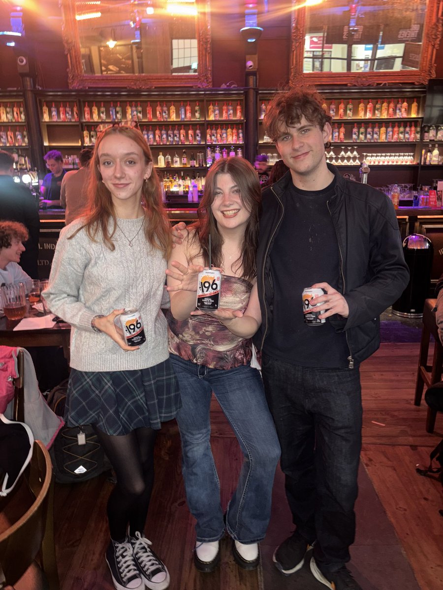 SultGalway's tweet image. Thanks to everyone who came to SpeedQuizzing last night , full house again 🏠 It’s on every Thursday from 8pm, limited seating! 🧡
And thanks to 196 for sponsoring with their delicious new vodka drink in Grapefruit 🍇 and Lemon 🍋 #sultunigalway #196 #speedquizzing