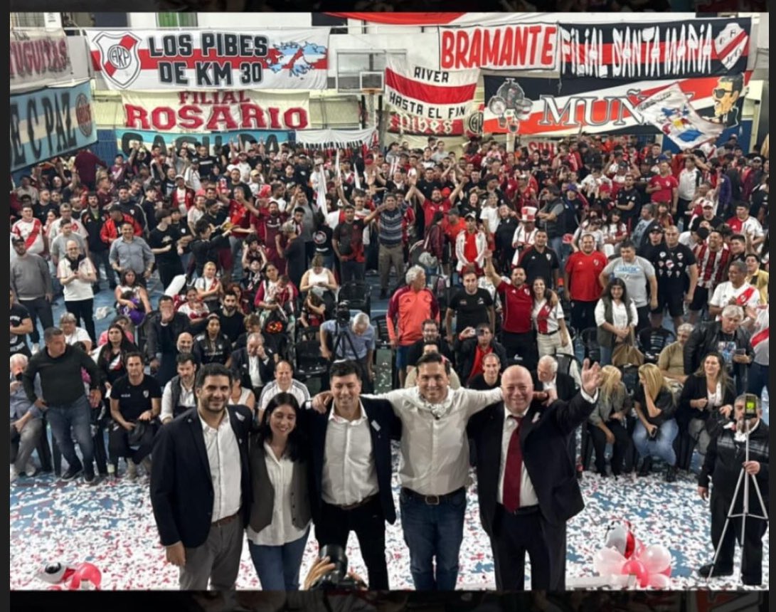liceagaRicardo's tweet photo. Anoche en Los Polvorines con mucha alegría largamos una nueva campaña, son muchos los socios que están convencidos que nadie los va a cuidar y representar como nosotros.
El 1 de noviembre es con la fórmula de Belli y Rizzo acompañados con Antonio Caselli como primer vocal. https://t.co/JU2jyB15lE