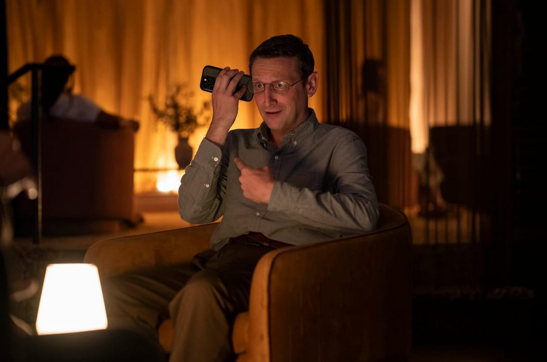 metacritic's tweet image. The Chair Company [82] is a Metacritic Must-Watch (HBO Sunday) metacritic.com/tv/the-chair-c…
&quot;Every time I began to worry that Robinson &amp;amp; Kanin should have  stuck with the idea of getting in &amp;amp; out quickly with a joke, some jaw-droppingly bizarre thing would happen...&quot; - Alan Sepinwall