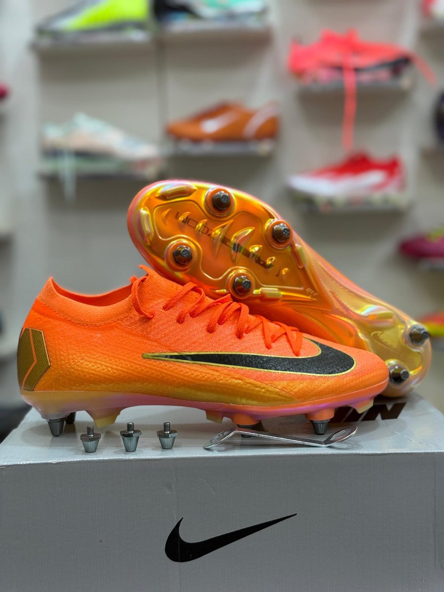 Sporthouse2019's tweet image. Football Boots

Price: ₦49k

Location kaduna, delivery nationwide call-08100602313 
WhatsApp- wa.me/2348100602313