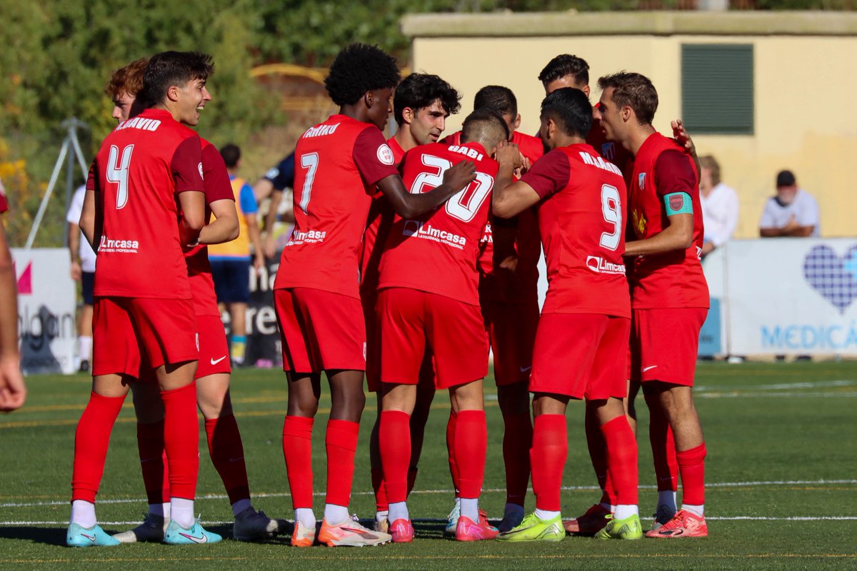 Ya lo dijo <a href="/OchirosiiRazvan/">Razvan</a> el pasado lunes en <a href="/esradioSal/">EsradioSalamanca</a> 👉🏼 𝗻𝘂𝗲𝘀𝘁𝗿𝗼 𝗼𝗯𝗷𝗲𝘁𝗶𝘃𝗼, 𝘀𝗲𝗴𝘂𝗶𝗿 𝗱𝗶𝘀𝗳𝗿𝘂𝘁𝗮𝗻𝗱𝗼 𝗱𝗲𝗹 𝗰𝗮𝗺𝗶𝗻𝗼

Mañana te esperamos desde las 17h en el San Casto. ¡Preparados para otra batalla más! 🔥

#OrgulloUDSM | #LaboreVictoriam