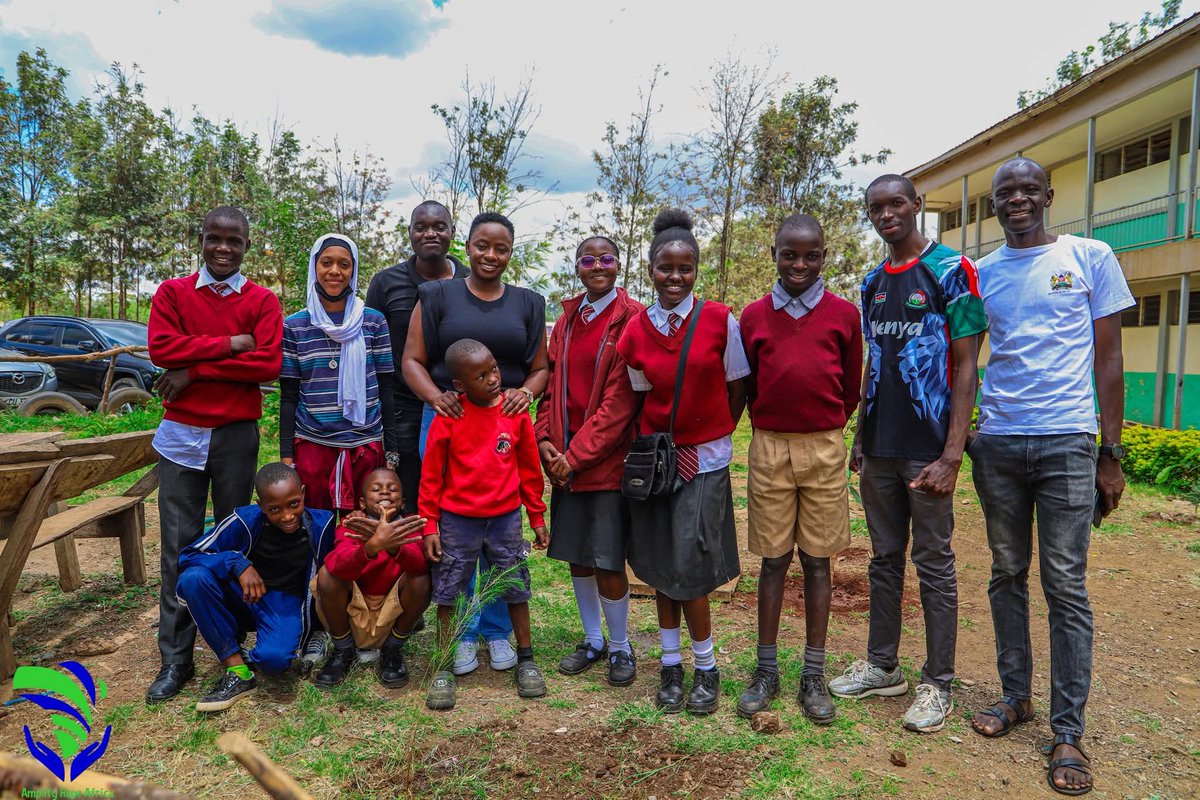 AmplifyhopeAfr's tweet image. 🌿 Mazingira Day 2025 celebrations – Tree Planting at Toi Primary School 🌱

Today, we collaborated with Nairobi City County, NYS, local administration, partner organisations, Kenyatta University, students, teachers, and community members at Toi Primary School to celebrate