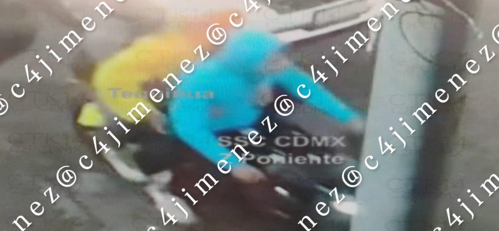 c4jimenez's tweet image. LOS BUSCAN
Son los tipos q mataron al modelo y cantante argentino Fede Dorcaz en @AlcaldiaMHmx 
Le dieron un balazo cuando iba por Periférico y huyeron en estas motos.
Por la mañana, él estuvo en @Televisa 
@SSC_CDMX y @FiscaliaCDMX los buscan.