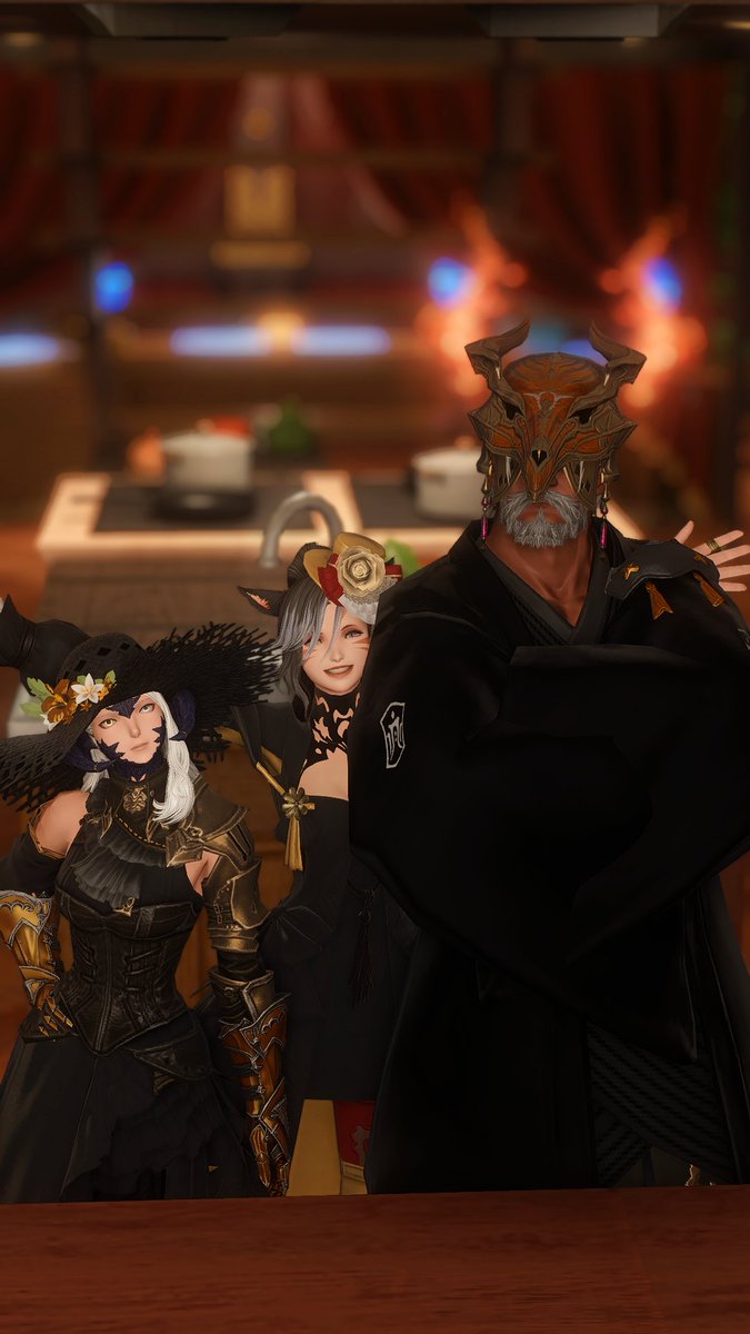 fuyu_chichi's tweet image. The family I chose. Thank you for staying, #PeaksPub.
Three years, many more to go.
I love you all ๐