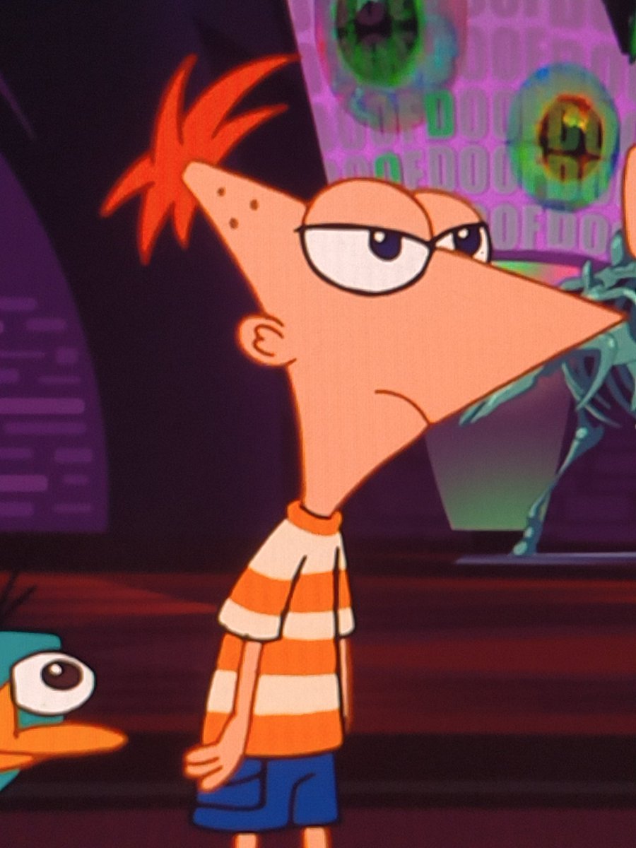 paused mid blink and he looks so pissed off lmao