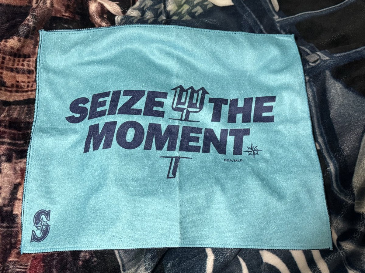 BeastMode__80's tweet image. Let’s go Mariners 
Ready for tonight
#SeizeTheMoment 
@Mariners @TMobilePark