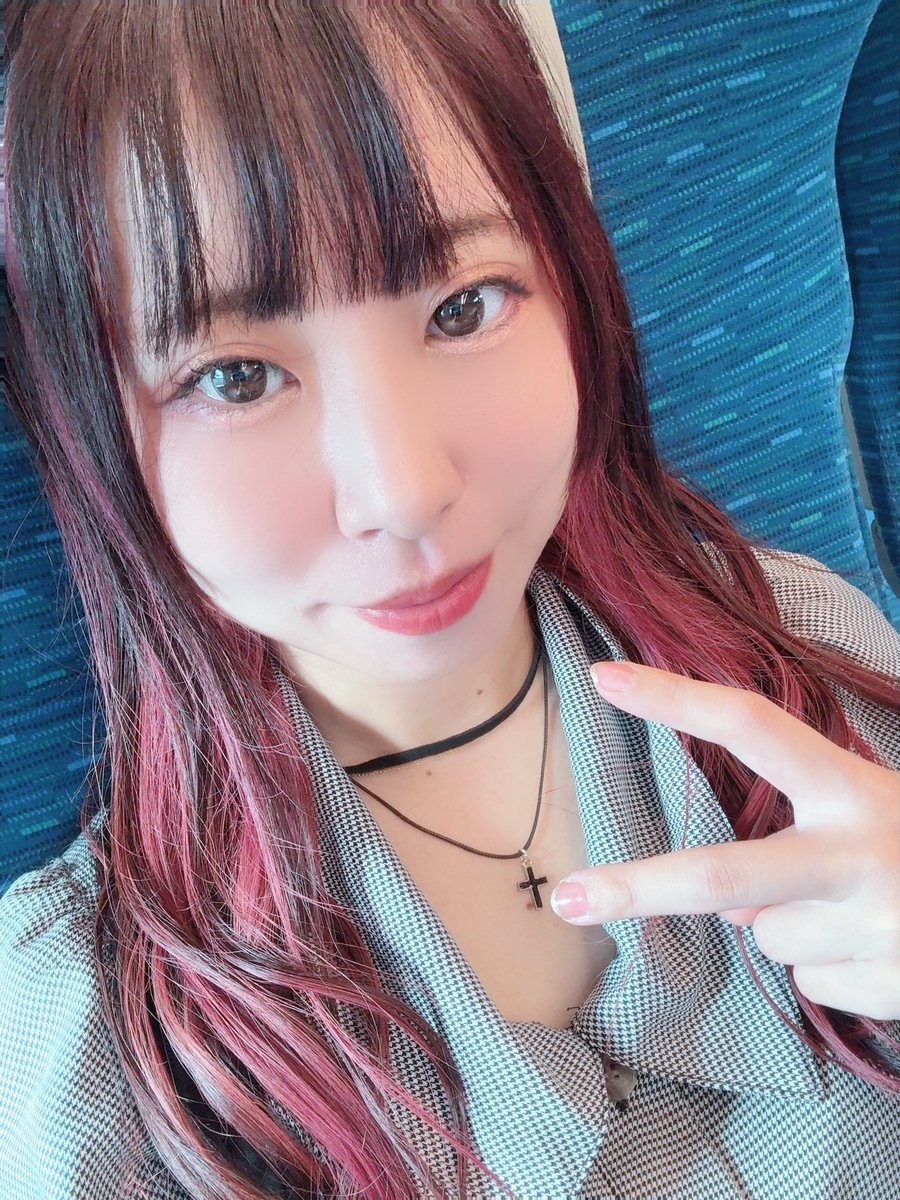 ＼おはにゃん10月11日どようび〜🌷🐾／

今日はついにサイン会❣️✨ᝰ✍️💕
東京、大阪と uniyちゃんと一緒に
駆け抜けるぞーっ⸝ﾟ*｡꒰ঌ(*ˊᗜˋ*)⸝🫧

CD忘れないようにっ💿✨
対戦よろしくお願いします🙏💕