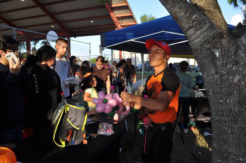 Janie Lopez (@janielopezfortx) on Twitter photo Yesterday, I had the opportunity to attend the Combes PD National Night Out!
It was wonderful meeting with constituents and connecting with all the local organizations and community partners who make events like this possible. Yesterday, I had the opportunity to attend the Combes PD National Night Out!
It was wonderful meeting with constituents and connecting with all the local organizations and community partners who make events like this possible.