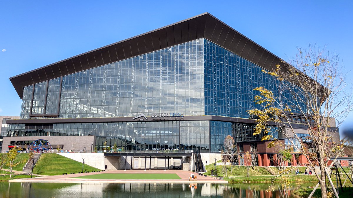 naozen's tweet image. good morning🏟🌞