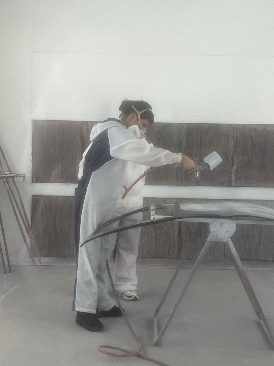 I got to observe our upper level Collision and Repair classes this week! Love seeing our kids doing amazing things in the CTE dept. 
<a href="/AISD_CTE/">Austin ISD - Career & Technical Education</a>