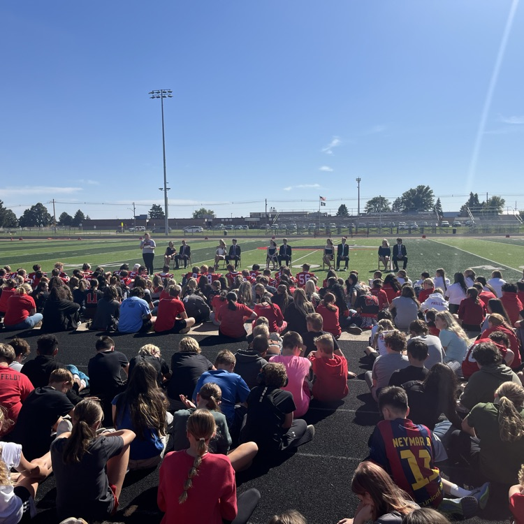 Homecoming festivities are in full swing today in Aurora.  Let's finish the job at the FB game tonight!  #GoHuskies