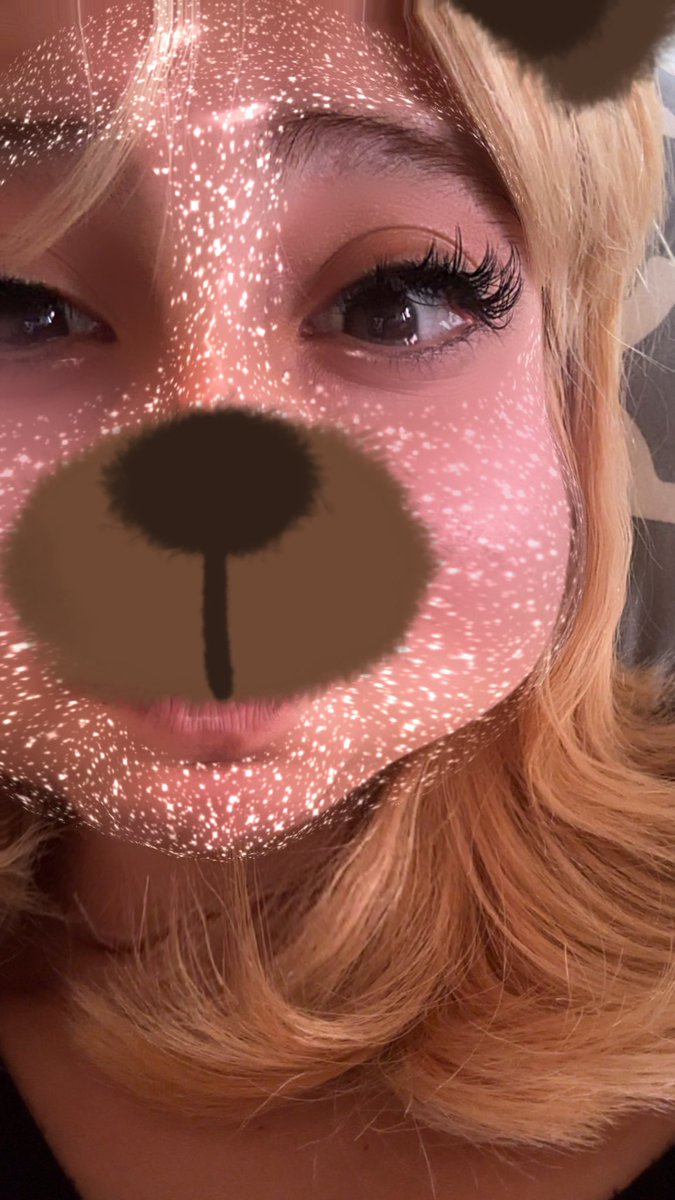 IM SCTUALLY CRYING ETF HES SO BSBY OH MY GOD