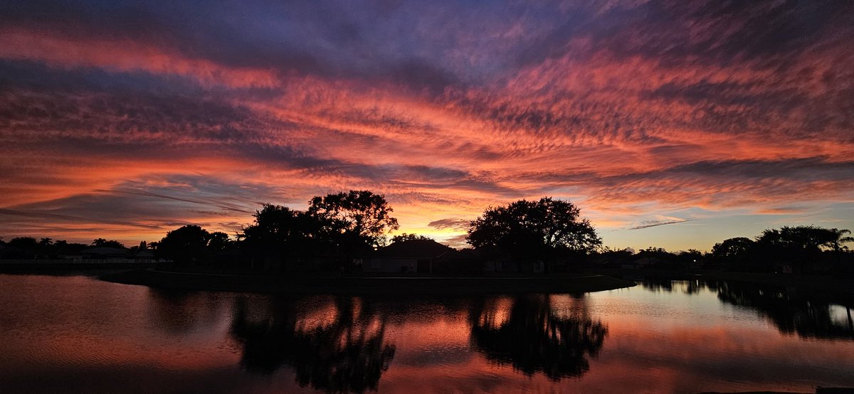 Nice color. #spacecoastskies