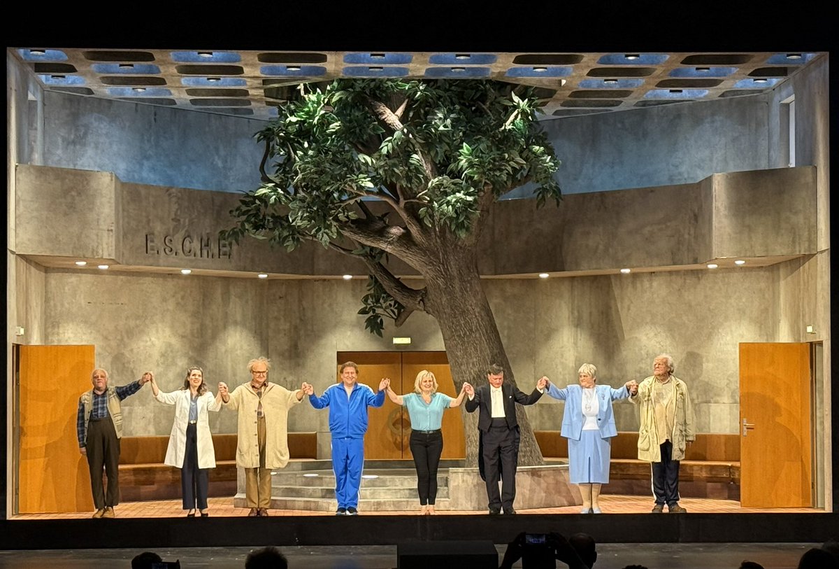 #Sigfrido de #Wagner en la #Tetralogía de la <a href="/StaatsoperBLN/">Staatsoper Berlin</a> con un gran reparto encabezado por #Schager, #Kampe, #Rügamer
y #Volle, bajo la dirección de #Thielemann en estado de gracia