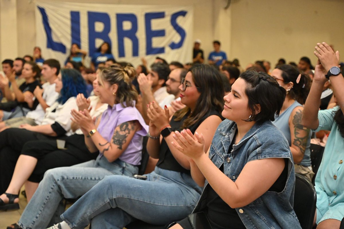 ¡PROVINCIAS UNIDAS CADA VEZ MAS GRANDE!

Junto a <a href="/CbaLibresdelSur/">Libres del Sur Cba</a> vamos a trabajar desde #Córdoba por el modelo de producción, desarrollo y empleo que #Argentina necesita. Las organizaciones sociales nos han ayudado siempre a generar un mallado de contención social, ya que con su