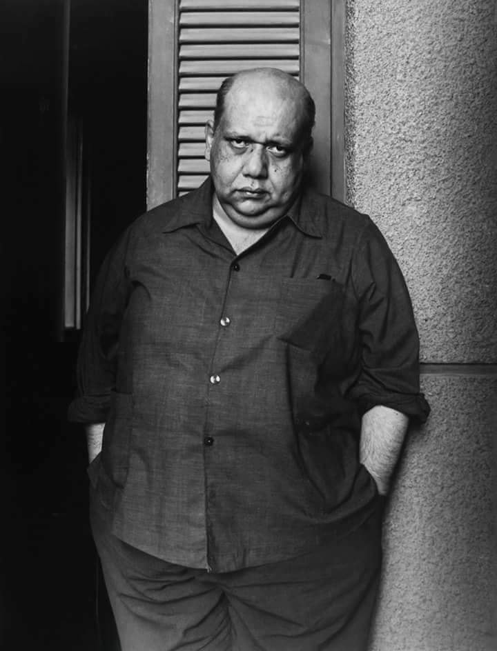 " عمري مش تلاتين , ولا أربعين ولا حتّى خمسين عمري بيكبر ويصغر مع كل كلمة حنين أو كلمة قسوة تخلي قلبي حزين .. "

 -صلاح جاهين 
 #كم_عمرك