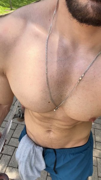 07farmer_robert's tweet photo. Stud !🌴🌴🌴 https://t.co/HOxBoVGYmQ