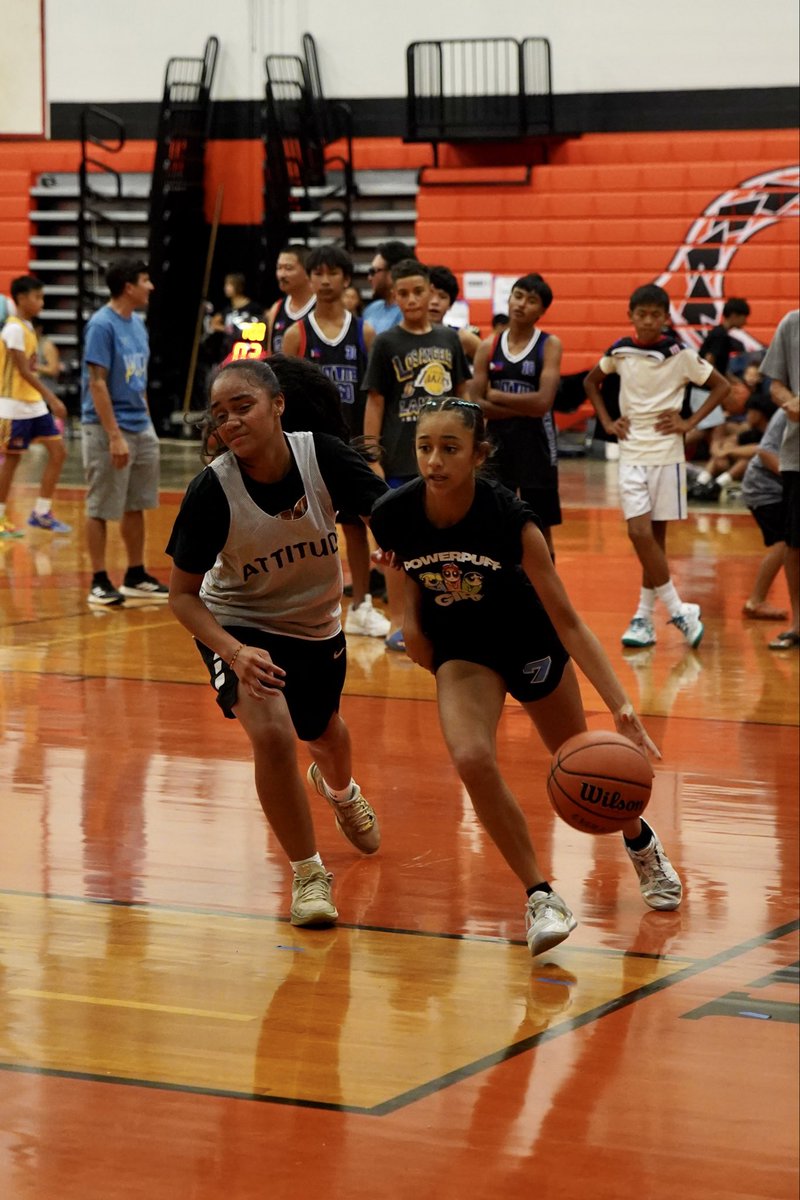 Quelsii Kealoha-Kaluna - 5’4 G c/o 2031

Just starting out in 🏀 a little over a year ago, Quelsii has made the most improvements! Tightening up her handles, extending her range, and building the vision to dish to her teammates is going to help her for MS ball! <a href="/Quelsiikk/">Quelsii Kealoha-Kaluna</a>