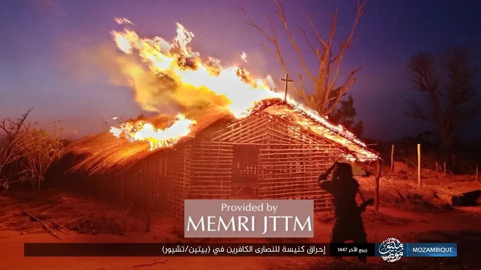 MarcoFattorini's tweet photo. In un mese più di 30 cristiani sono stati decapitati in Mozambico dallo Stato Islamico. Qui i gruppi jihadisti bruciano chiese e case, nel silenzio dell’Occidente. https://t.co/cguMUxipNJ https://t.co/xHz8y00Ua5