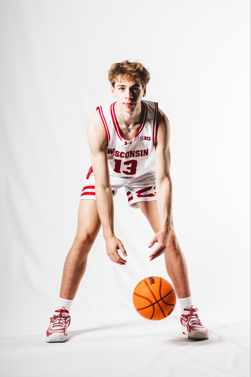 TySchlagel's tweet image. Had a great visit in Madison visiting the University of Wisconsin. Thank you coaches. #badgers #Notcommitted
