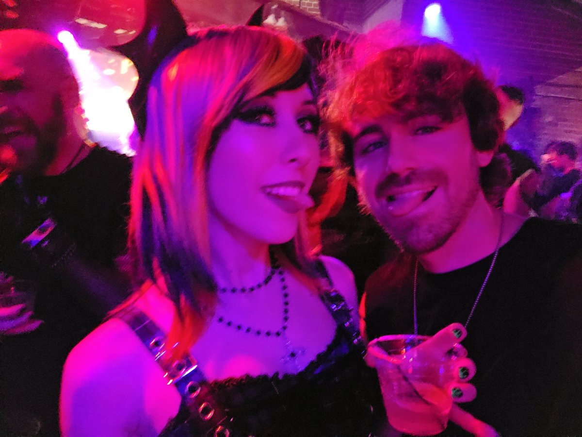 RansomSecretly's tweet photo. 💜 https://t.co/h8Lr6uYrVF